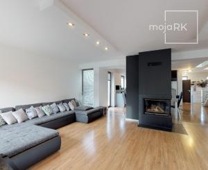 PREDANÉ -Moderná novostavba, ideálny dom pre rodinný život v Marianke.