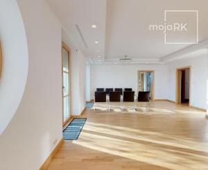 PRENAJATÉ-nadčasová vila,novostavba s kompletným komfortom.