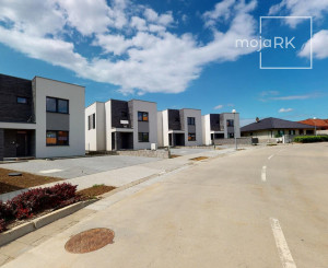 PREDANÉ-Novostavba 5 izb.rodinný dom RD1/C:132 m2,rovinatý pozemok 505 m2, Trnava.