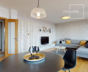 PREDANÉ + PRENAJATÉ -Slnečný, kompletne zariadený 4 izbový byt s terasou, loggiou, 2 x parking v garáži: rezidencia PARKVILLE, KOLIBA-BA III.