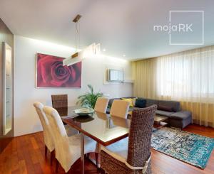 PREDANÉ - Zariadený 3 izb.byt 124 m2: tehla,veľká loggia,šatník,práčovňa,klimatizácia,parking v TOP lokalite!