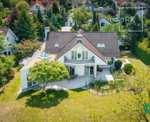 Predané, r.d., pozemok 1540 m2 s bazénom, záhradným jazierkom, altánkom - STRMÝ VŔŠOK.