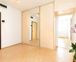 PREDANÉ -VILOVÁ ul.82 m2-3 izb.byt v TOP časti Petržalky.