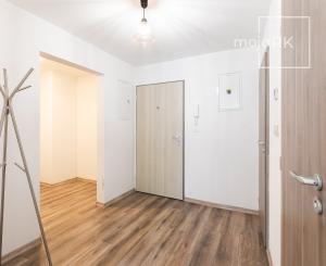 PREDANÉ - NOVOSTAVBA 2 izb. byt 64,4m2- loggia,parking.