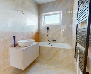 Ponuka nového rodinného domu v Štvrtku na Ostrove, 2025