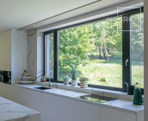 NOVOSTAVBA-5 izb.mezonet 165 m2,kompletne zariadený+ZÁHRADKA.