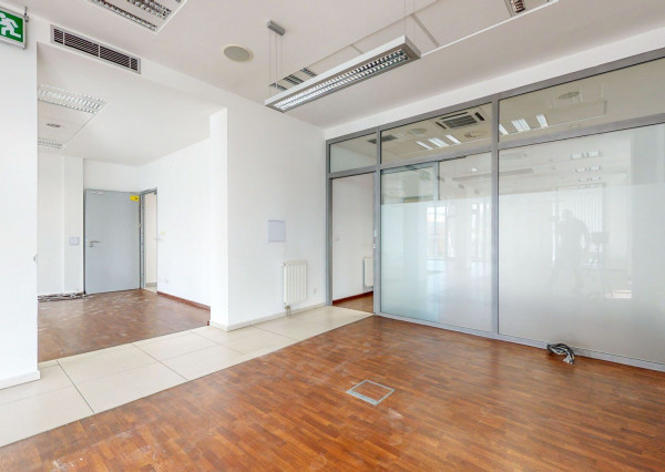 Komerčný priestor KRAMÁRE-ul.STROMOVÁ 183m2 s mnohofunkčným využitím v polyf.dome.