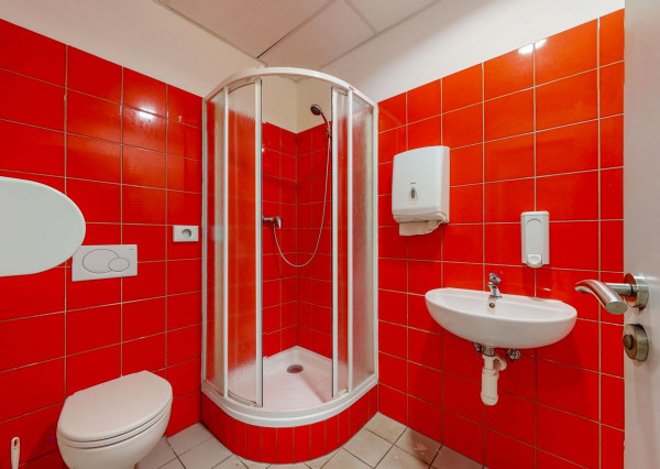 Komerčný priestor KRAMÁRE-ul.STROMOVÁ 183m2 s mnohofunkčným využitím v polyf.dome.