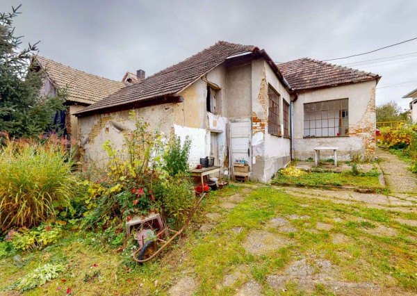 Veľký pozemok nedaleko Nitry o veľkosti 1219m2, Alekšince