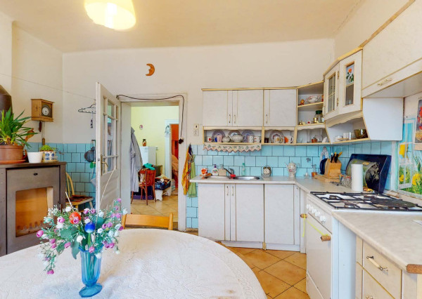 Veľký pozemok nedaleko Nitry o veľkosti 1219m2, Alekšince