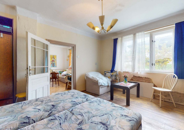 Veľký pozemok nedaleko Nitry o veľkosti 1219m2, Alekšince