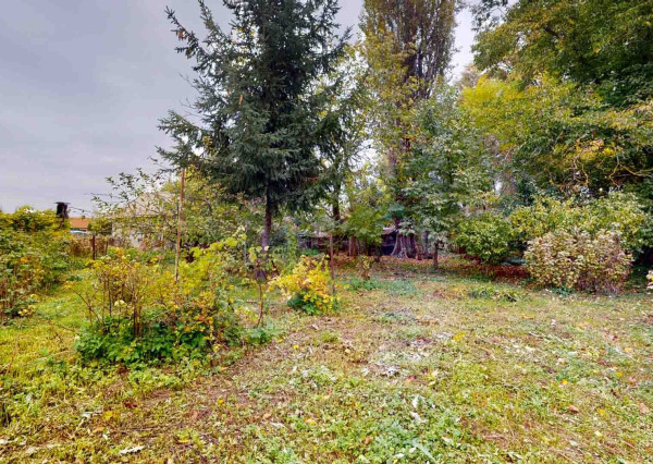 Veľký pozemok nedaleko Nitry o veľkosti 1219m2, Alekšince