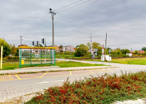 Veľký pozemok nedaleko Nitry o veľkosti 1219m2, Alekšince