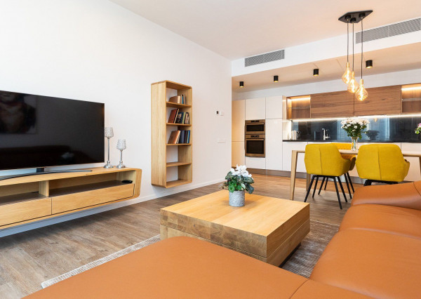 PRENAJATÉ, SKY PARK-2 izb.byt,zariadený,klimatizácia,parking.