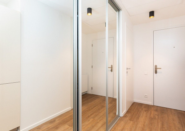 PRENAJATÉ, SKY PARK-2 izb.byt,zariadený,klimatizácia,parking.