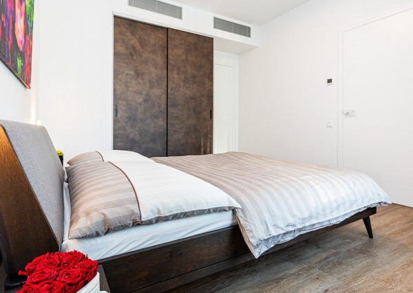 PRENAJATÉ, SKY PARK-2 izb.byt,zariadený,klimatizácia,parking.