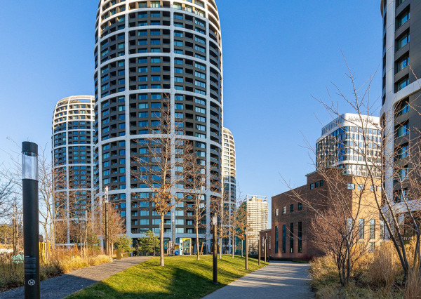 PRENAJATÉ, SKY PARK-2 izb.byt,zariadený,klimatizácia,parking.