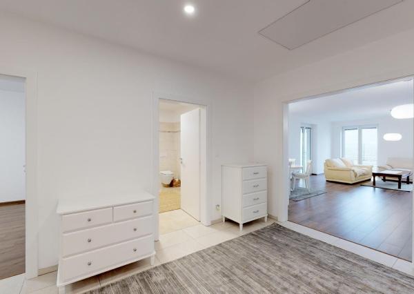 PREDANÉ -Moderný 5 izbový rodinný dom 154 m2 - bungalov NOVOSTAVBA skolaudovaná s pozemkom 580 m2