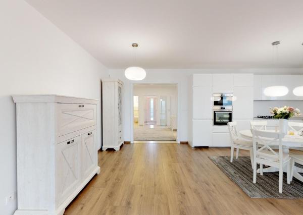 PREDANÉ -Moderný 5 izbový rodinný dom 154 m2 - bungalov NOVOSTAVBA skolaudovaná s pozemkom 580 m2