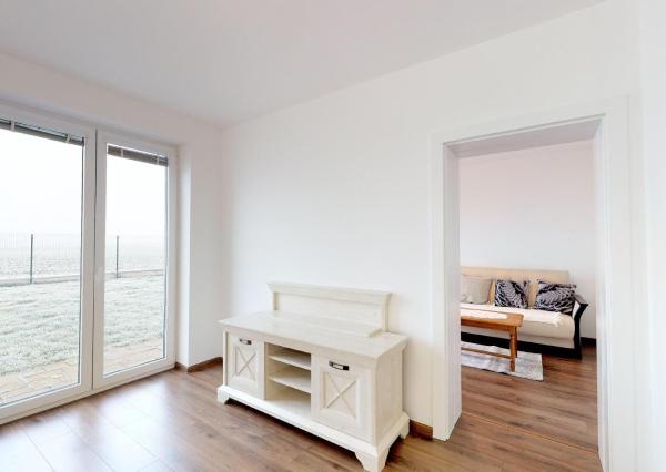 PREDANÉ -Moderný 5 izbový rodinný dom 154 m2 - bungalov NOVOSTAVBA skolaudovaná s pozemkom 580 m2