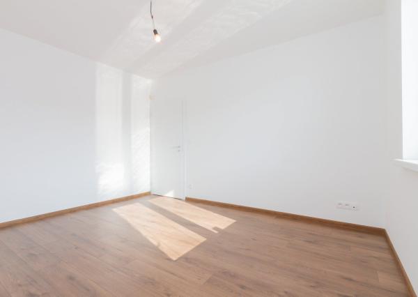 PREDANÉ -Moderný 5 izbový rodinný dom 154 m2 - bungalov NOVOSTAVBA skolaudovaná s pozemkom 580 m2