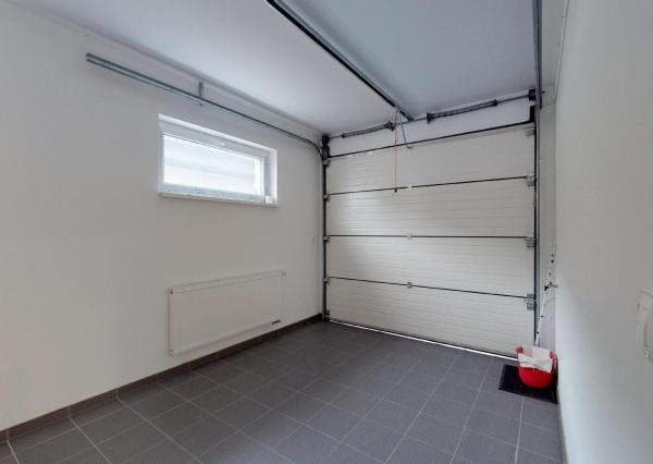 PREDANÉ -Moderný 5 izbový rodinný dom 154 m2 - bungalov NOVOSTAVBA skolaudovaná s pozemkom 580 m2