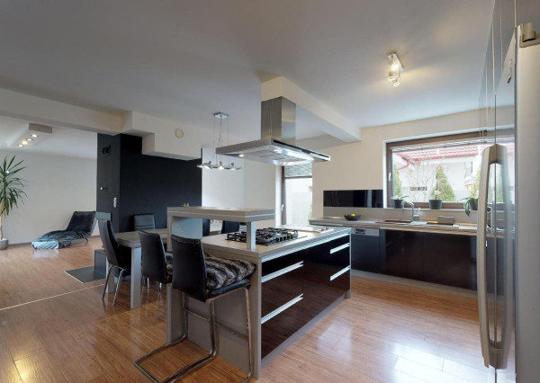 PREDANÉ -Moderná novostavba, ideálny dom pre rodinný život v Marianke.