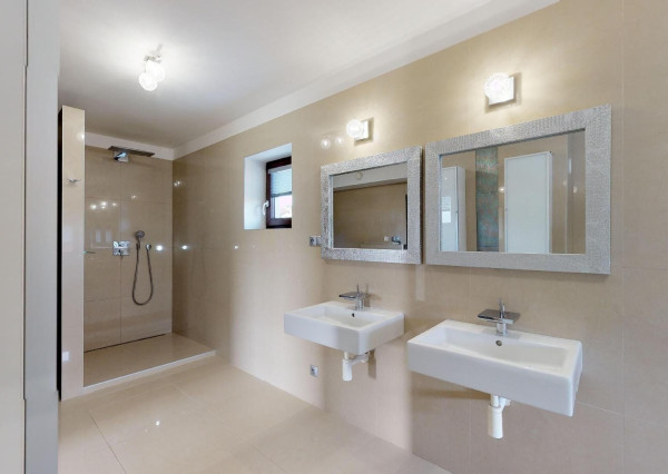 PREDANÉ -Moderná novostavba, ideálny dom pre rodinný život v Marianke.