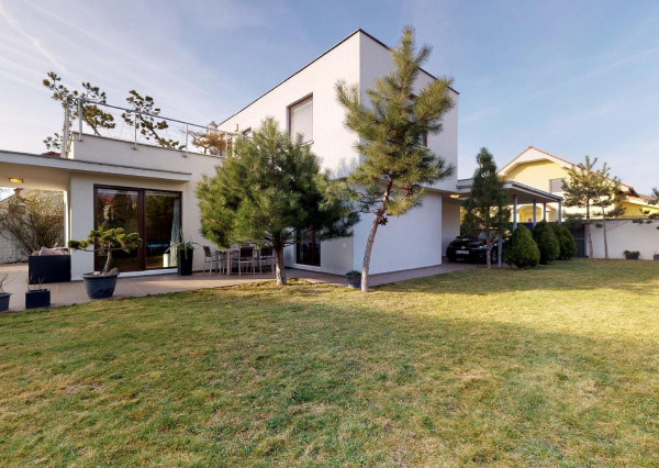 PREDANÉ -Moderná novostavba, ideálny dom pre rodinný život v Marianke.