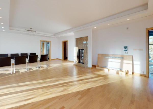 PRENAJATÉ-nadčasová vila,novostavba s kompletným komfortom.