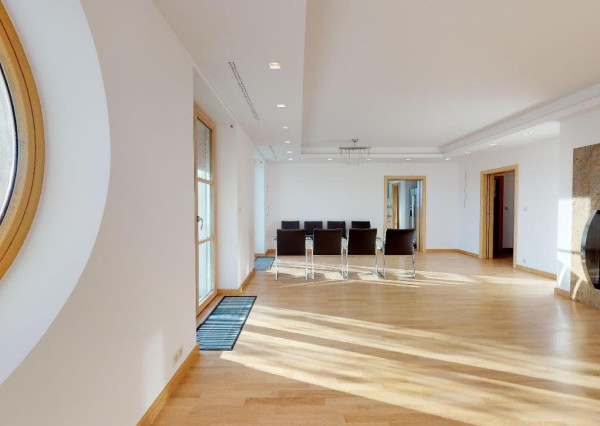 PRENAJATÉ-nadčasová vila,novostavba s kompletným komfortom.