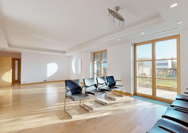 PRENAJATÉ-nadčasová vila,novostavba s kompletným komfortom.