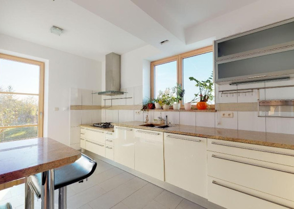 PRENAJATÉ-nadčasová vila,novostavba s kompletným komfortom.