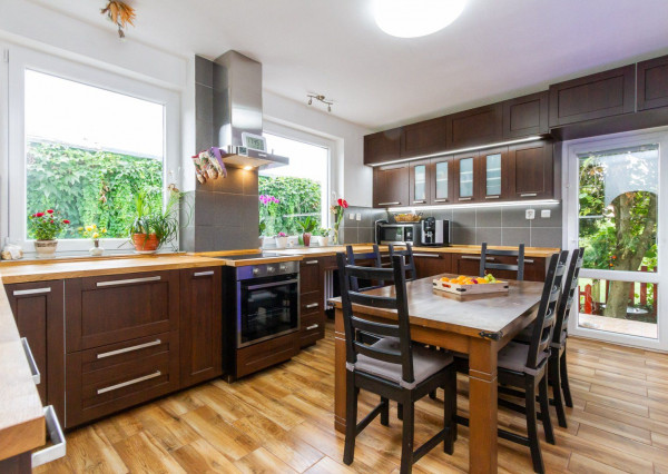 PREDANÉ - Praktický rodinný dom v blízkosti Stupavského parku