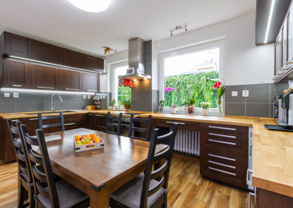 PREDANÉ - Praktický rodinný dom v blízkosti Stupavského parku