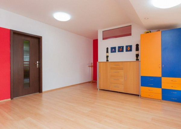 PREDANÉ - Praktický rodinný dom v blízkosti Stupavského parku