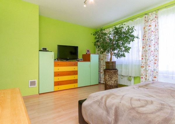 PREDANÉ - Praktický rodinný dom v blízkosti Stupavského parku