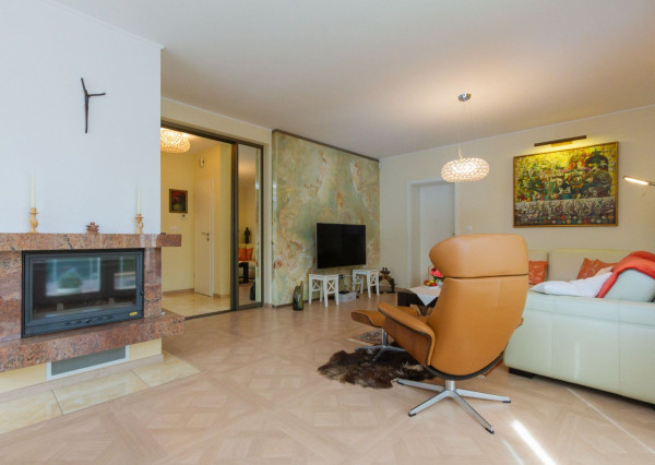 PREDANÉ,6. izb. rodinný dom nachádzajúci sa v srdci Stupavy.