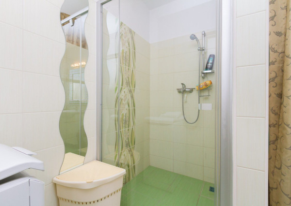 PREDANÉ,6. izb. rodinný dom nachádzajúci sa v srdci Stupavy.