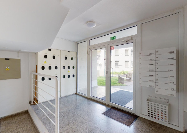 PRENAJATÉ: HRADNÝ VRCH, ul. Drotárska - 4 izb. byt 122m2 + logia 14m2 + parking.