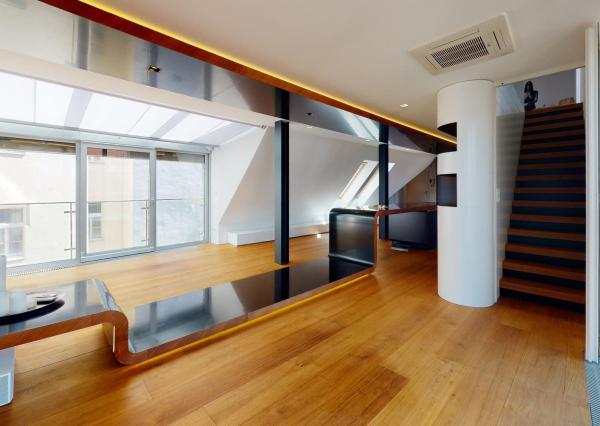 PREDANÉ - mezonetový byt 129,70 m2  s balkónom v historickom centre BA - STARÉ MESTO.