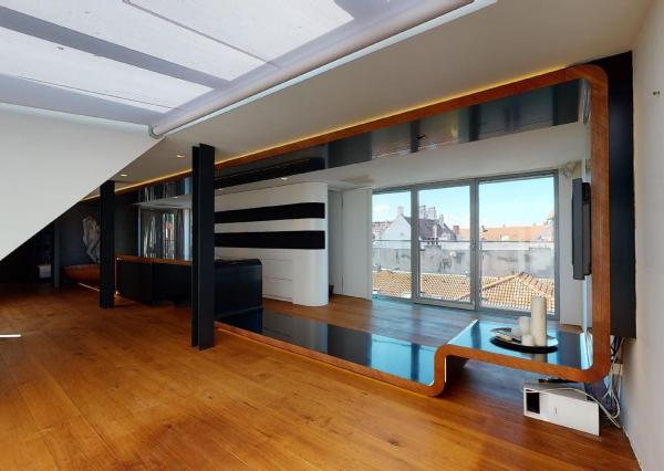 PREDANÉ - mezonetový byt 129,70 m2  s balkónom v historickom centre BA - STARÉ MESTO.