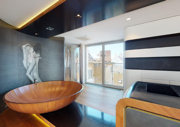 PREDANÉ - mezonetový byt 129,70 m2  s balkónom v historickom centre BA - STARÉ MESTO.