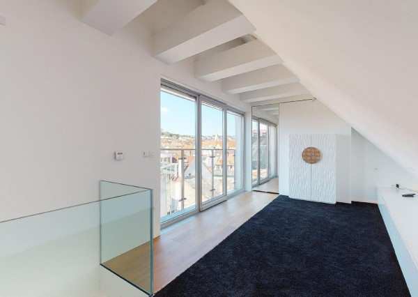 PREDANÉ - mezonetový byt 129,70 m2  s balkónom v historickom centre BA - STARÉ MESTO.