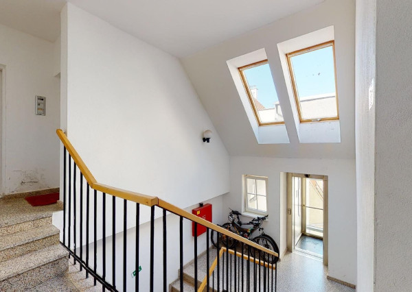 PREDANÉ - mezonetový byt 129,70 m2  s balkónom v historickom centre BA - STARÉ MESTO.