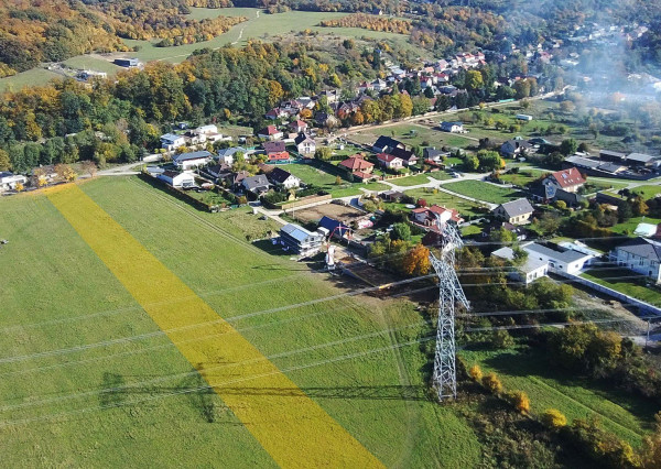 PREDANÉ - Predaj stavebného pozemku 3888 m2 v tichej a pokojnej časti Borinky.