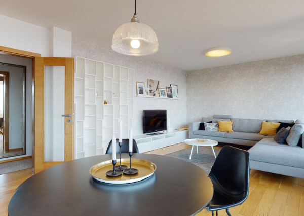 PREDANÉ + PRENAJATÉ -Slnečný, kompletne zariadený 4 izbový byt s terasou, loggiou, 2 x parking v garáži: rezidencia PARKVILLE, KOLIBA-BA III.