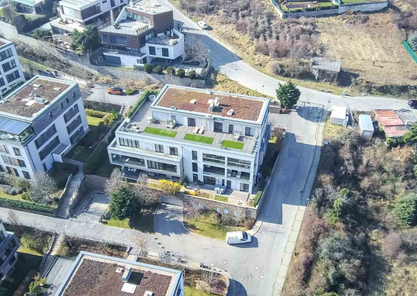 PREDANÉ + PRENAJATÉ -Slnečný, kompletne zariadený 4 izbový byt s terasou, loggiou, 2 x parking v garáži: rezidencia PARKVILLE, KOLIBA-BA III.