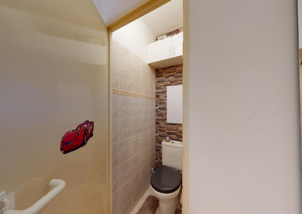 PREDANÉ -Slnečný 3 izbový byt s loggiou, pivnicou, parkingom - ul. PÚPAVOVÁ,  BA IV - KARLOVA VES