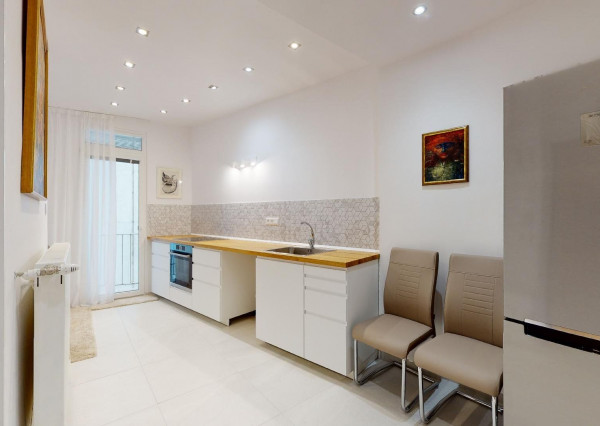 UL.DUNAJSKÁ-byt 48m2,kompl.zariadený,klimatizácia,vys.stropy.